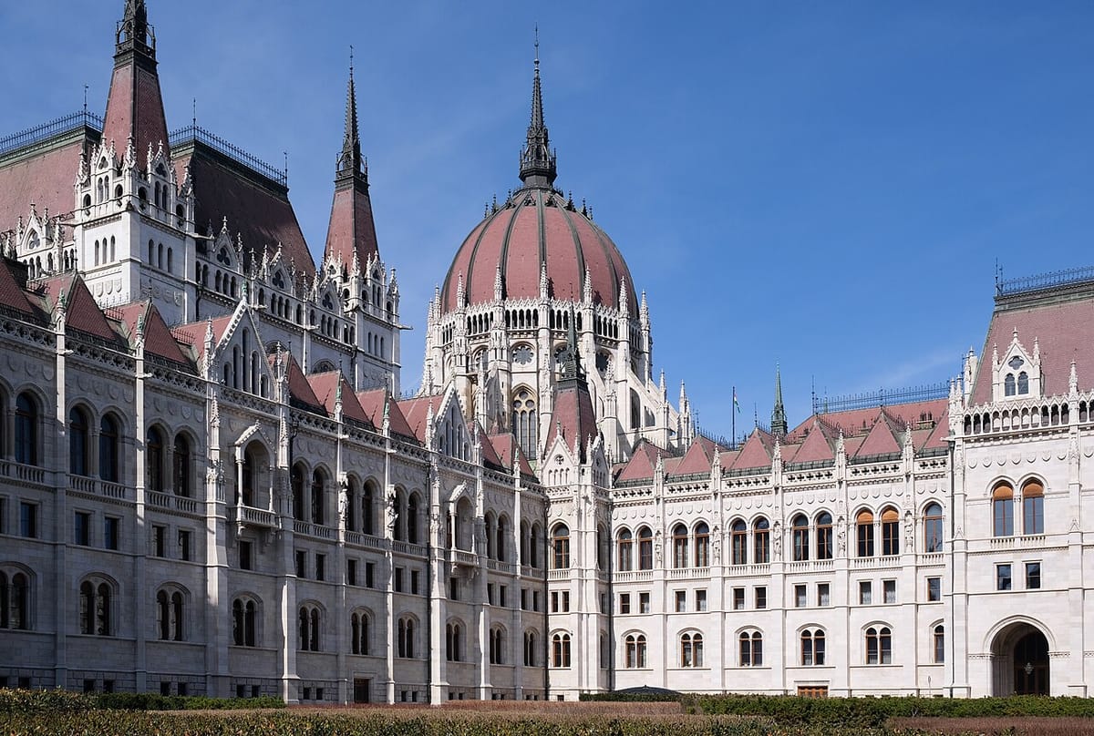 Budova maďarského Parlamentu v Budapešti