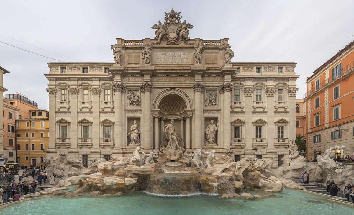 Fontána di Trevi v Ríme so sochou Oceána